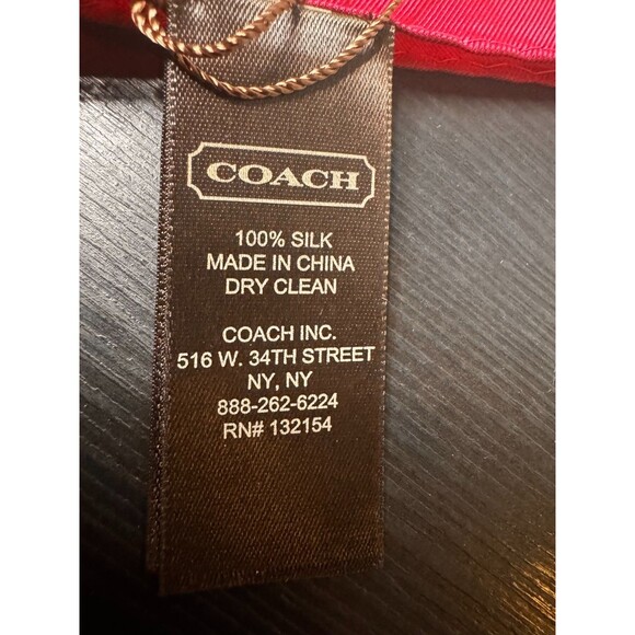 COACH 83061 LEGACY DUFFLES 27 X 27 MULTICOLOR NWT SCARF - Picture 4 of 4